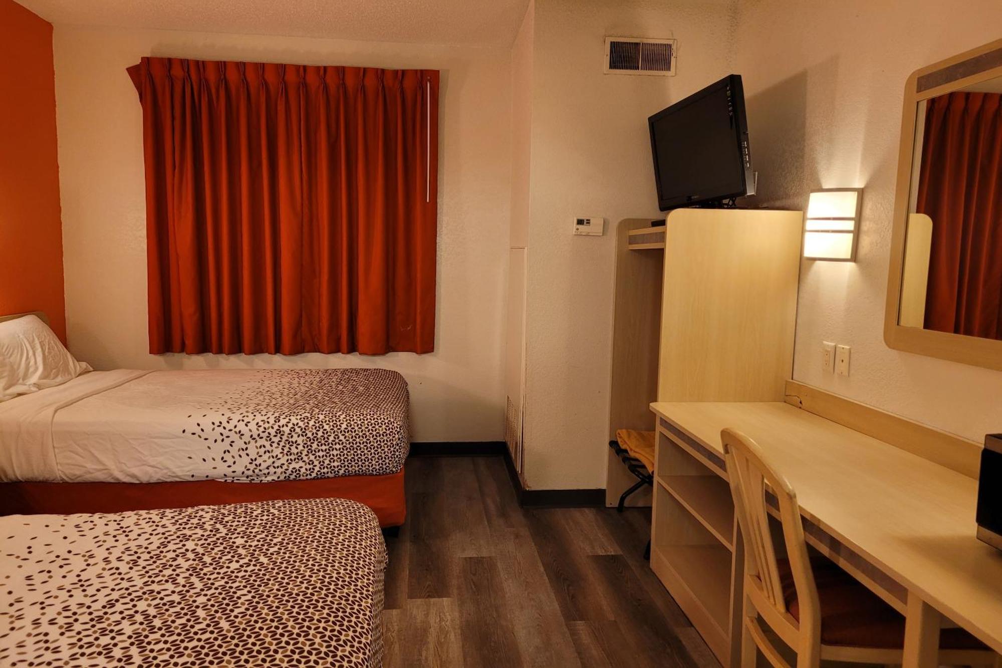 Modern Stay 39 Lakeview By Oyo Minonk Extérieur photo