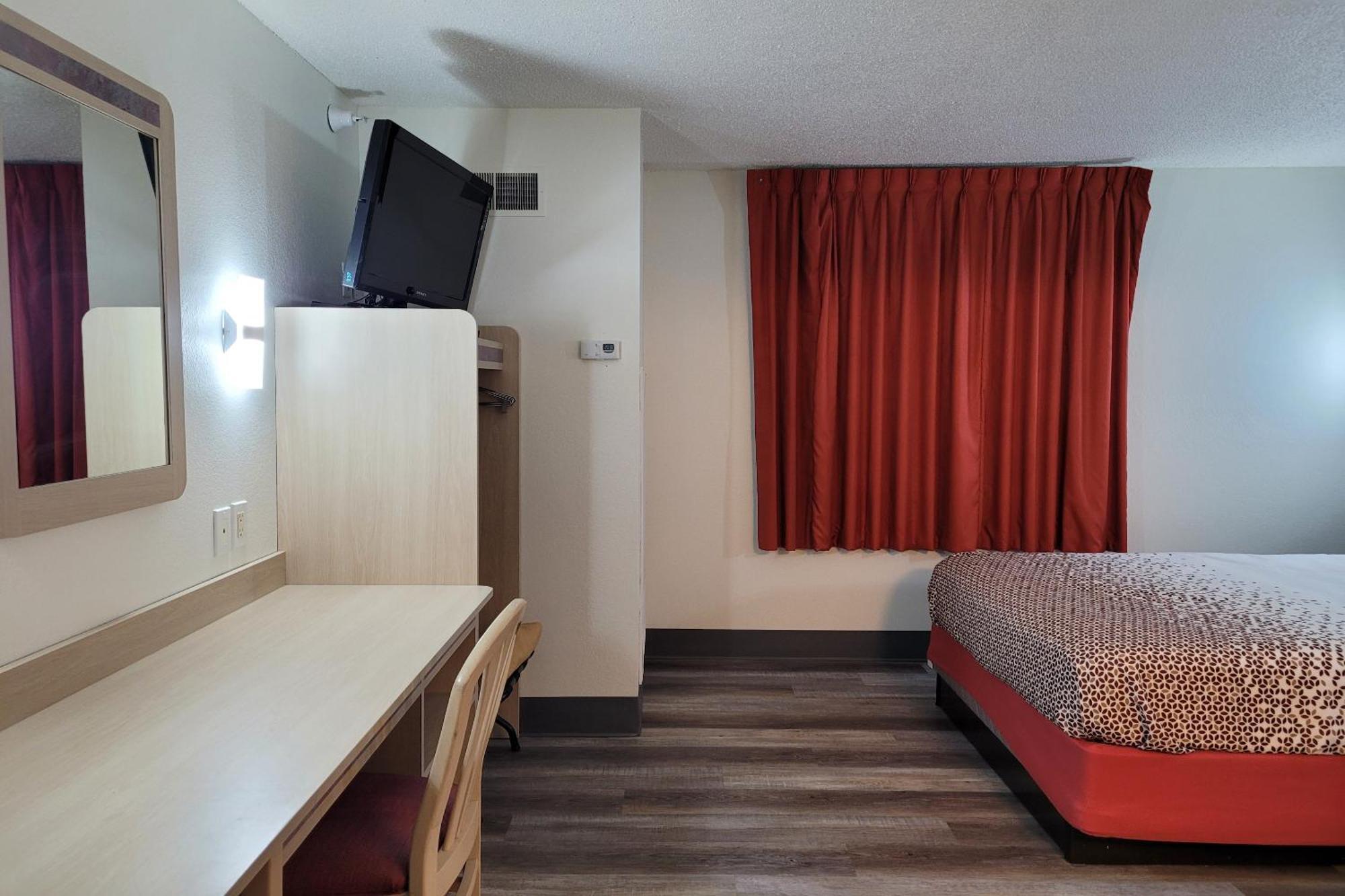 Modern Stay 39 Lakeview By Oyo Minonk Extérieur photo