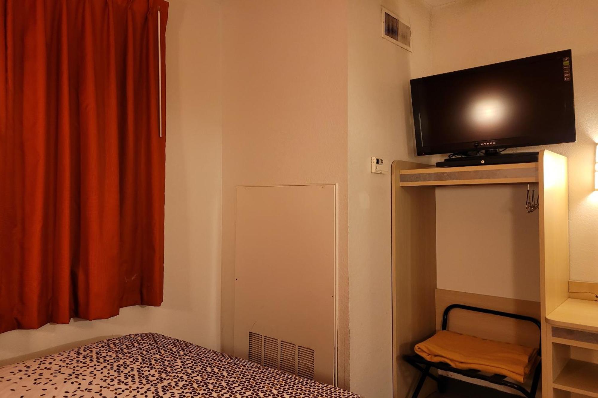 Modern Stay 39 Lakeview By Oyo Minonk Extérieur photo